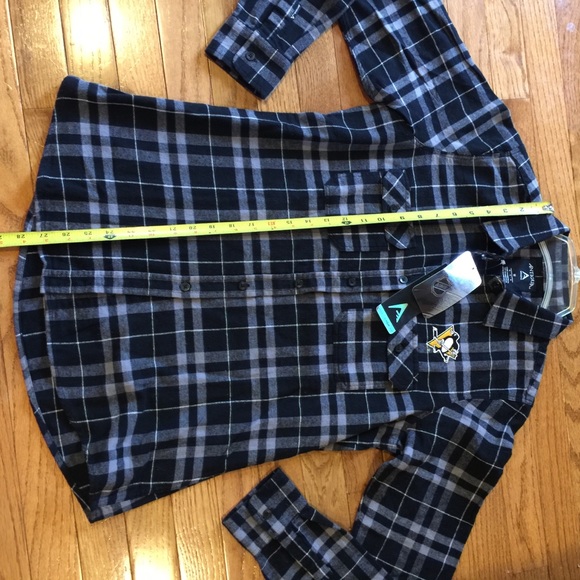 Pittsburgh Penguins flannel shirt medium NEW - Picture 4 of 5